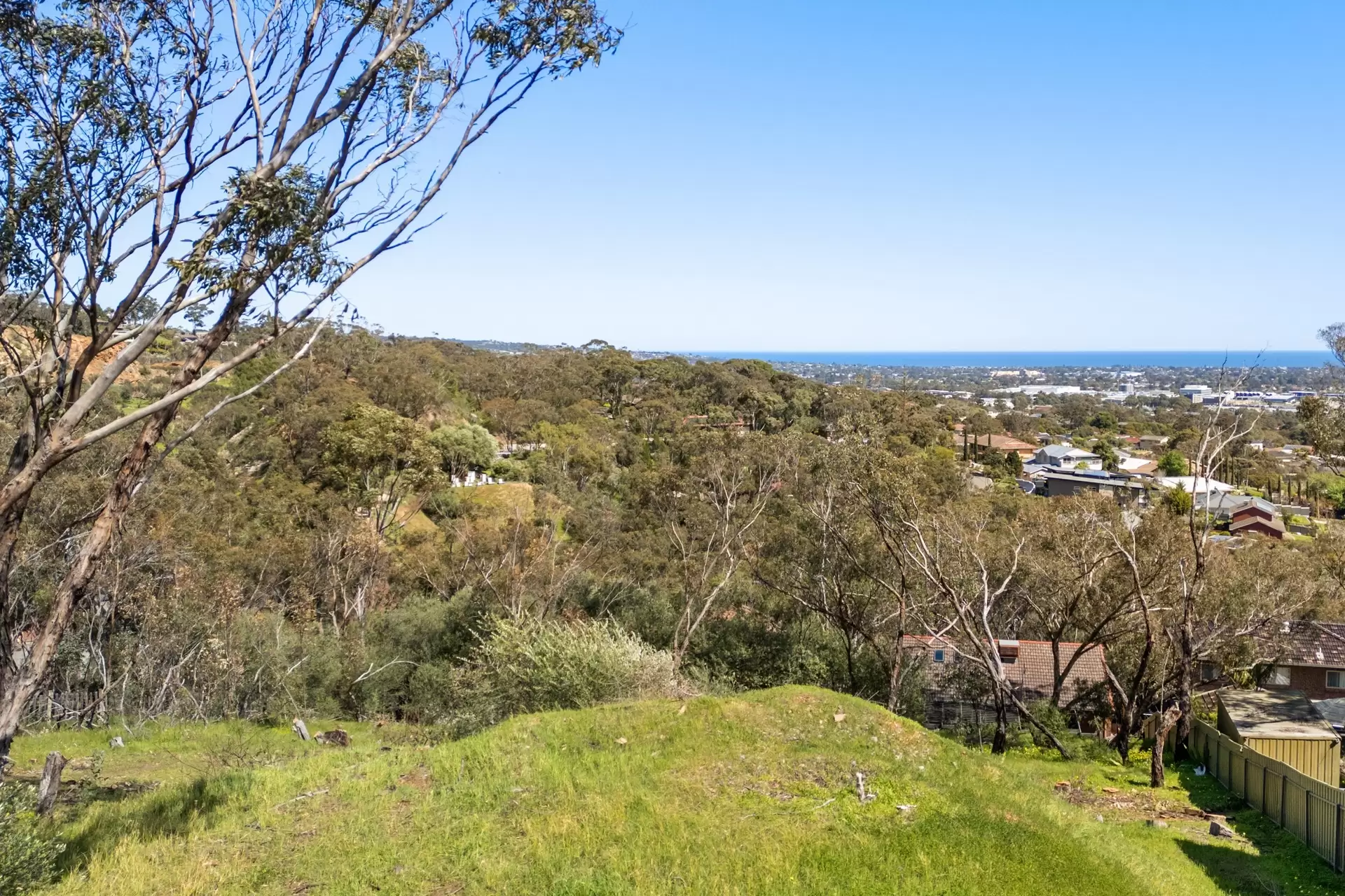 1 Seaview Crescent, Panorama For Sale by Giordano & Partners - image 1