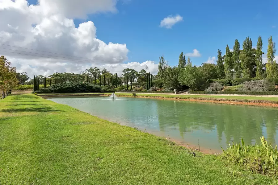 71 Davis Road, Macclesfield Sold by Giordano & Partners - image 8