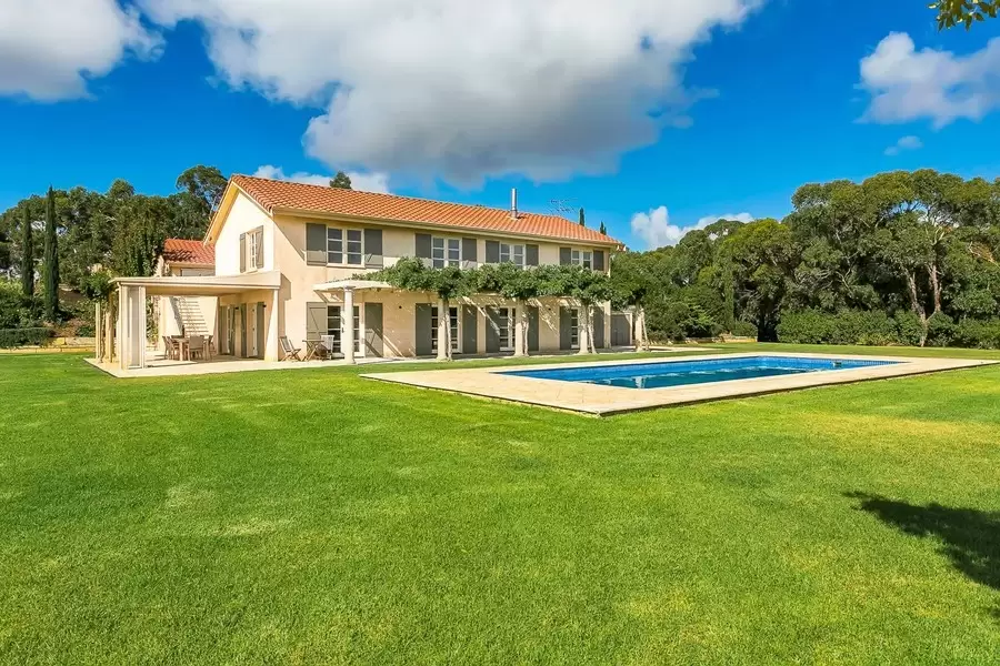 71 Davis Road, Macclesfield Sold by Giordano & Partners - image 4