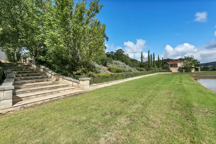 71 Davis Road, Macclesfield Sold by Giordano & Partners - image 10