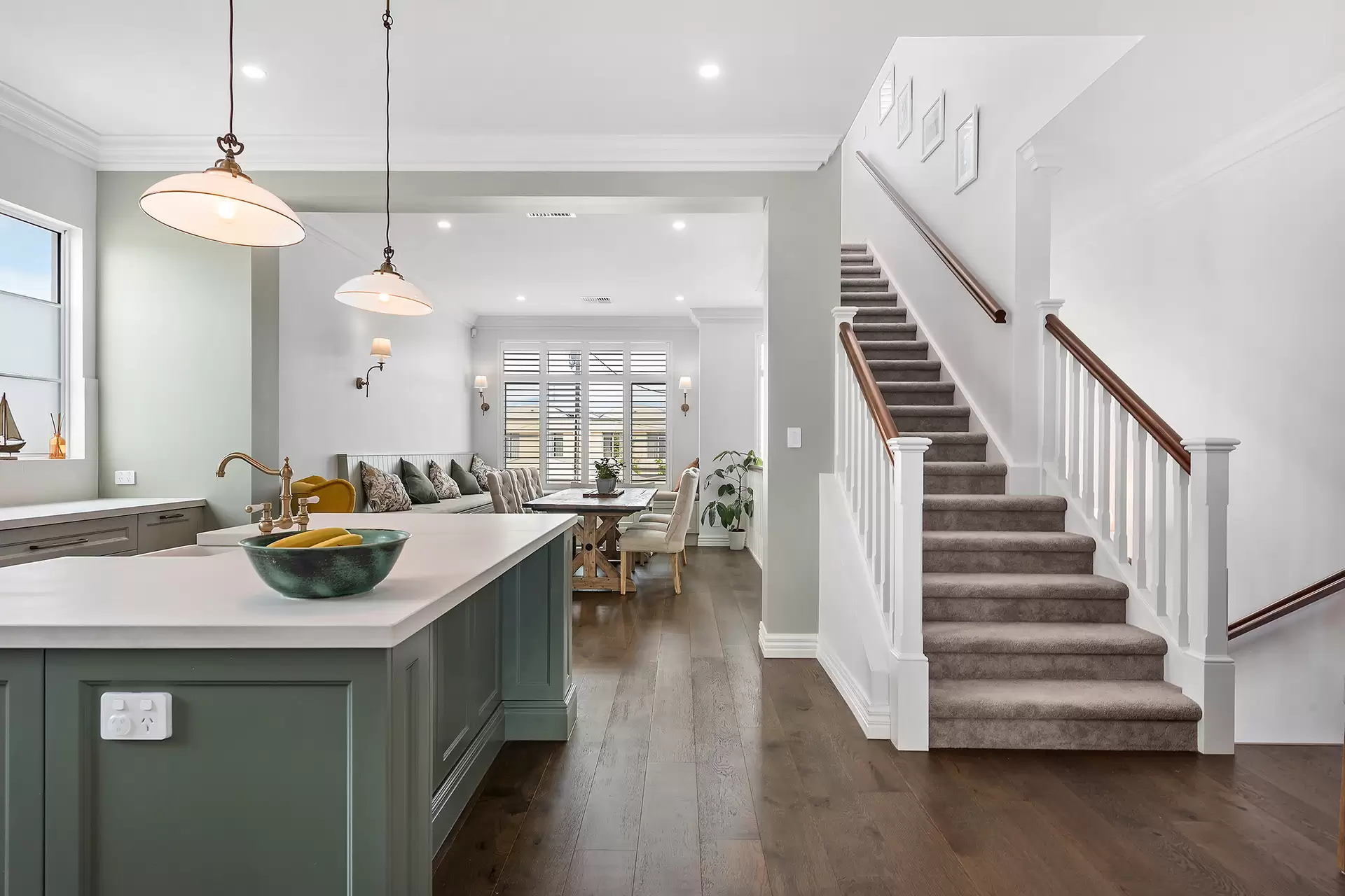 24 Seaview Road, Tennyson Leased by Giordano & Partners - image 1