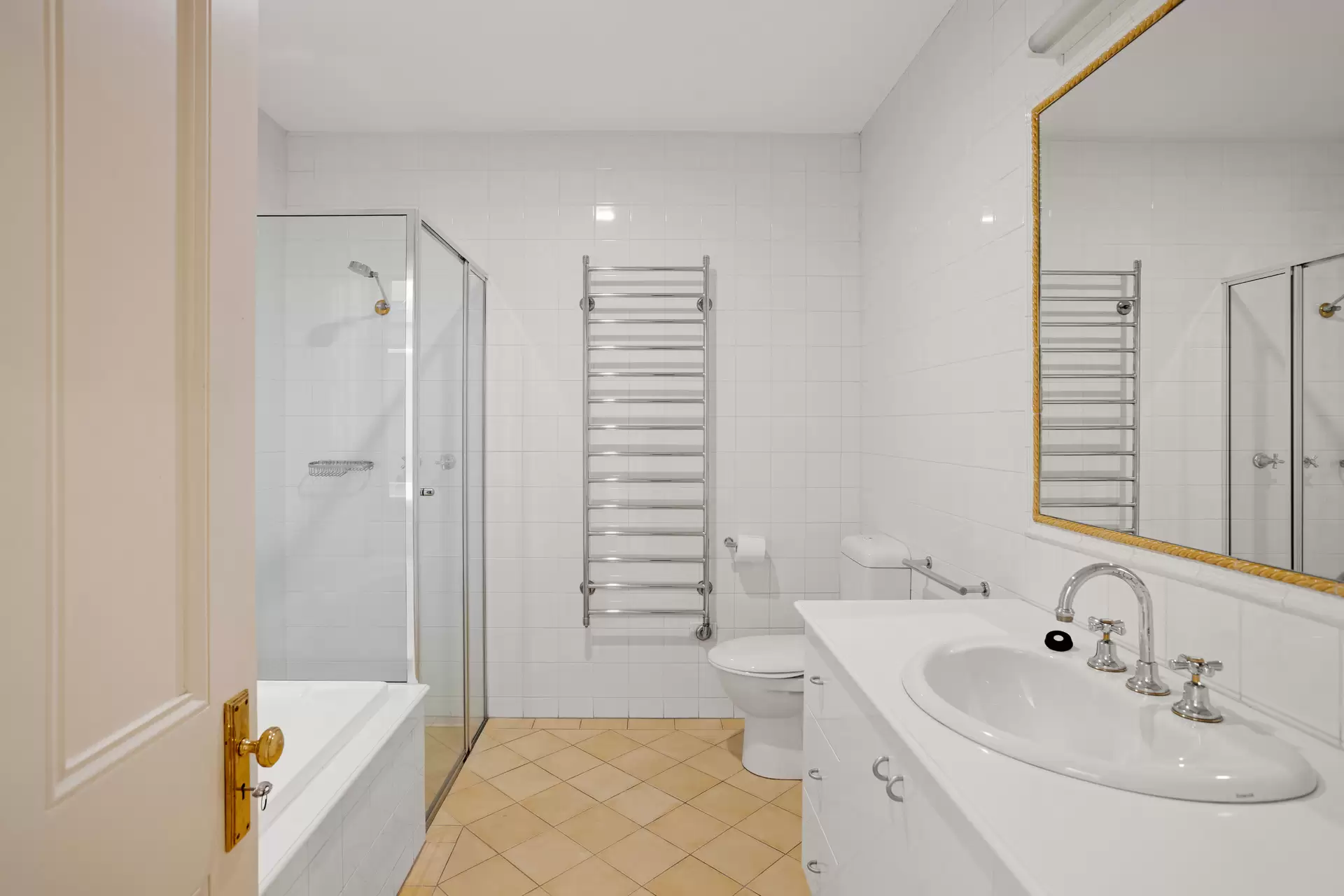 222 Brougham Place, North Adelaide Leased by Giordano & Partners - image 13