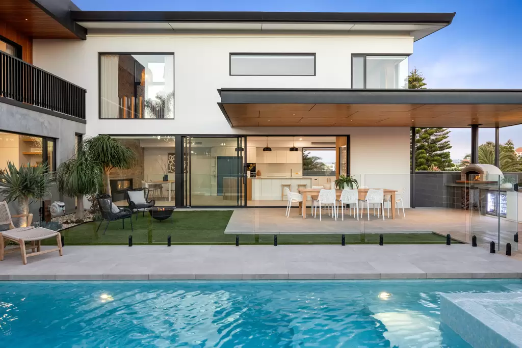 1 Coronado Court, West Lakes Shore Sold by Giordano & Partners