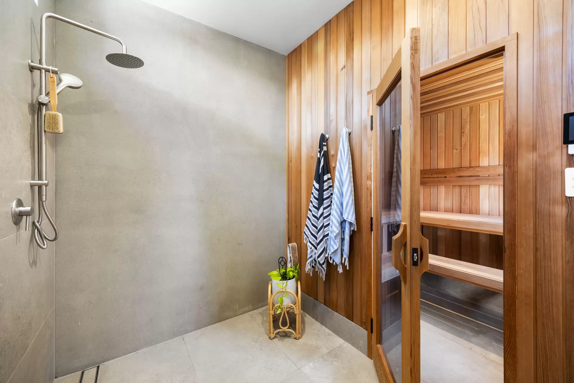 1 Coronado Court, West Lakes Shore Sold by Giordano & Partners - image 33