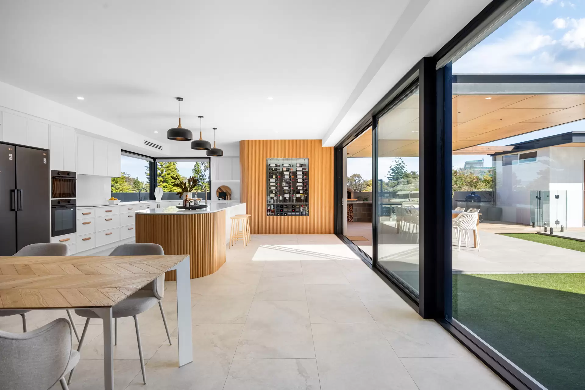 1 Coronado Court, West Lakes Shore Sold by Giordano & Partners - image 5