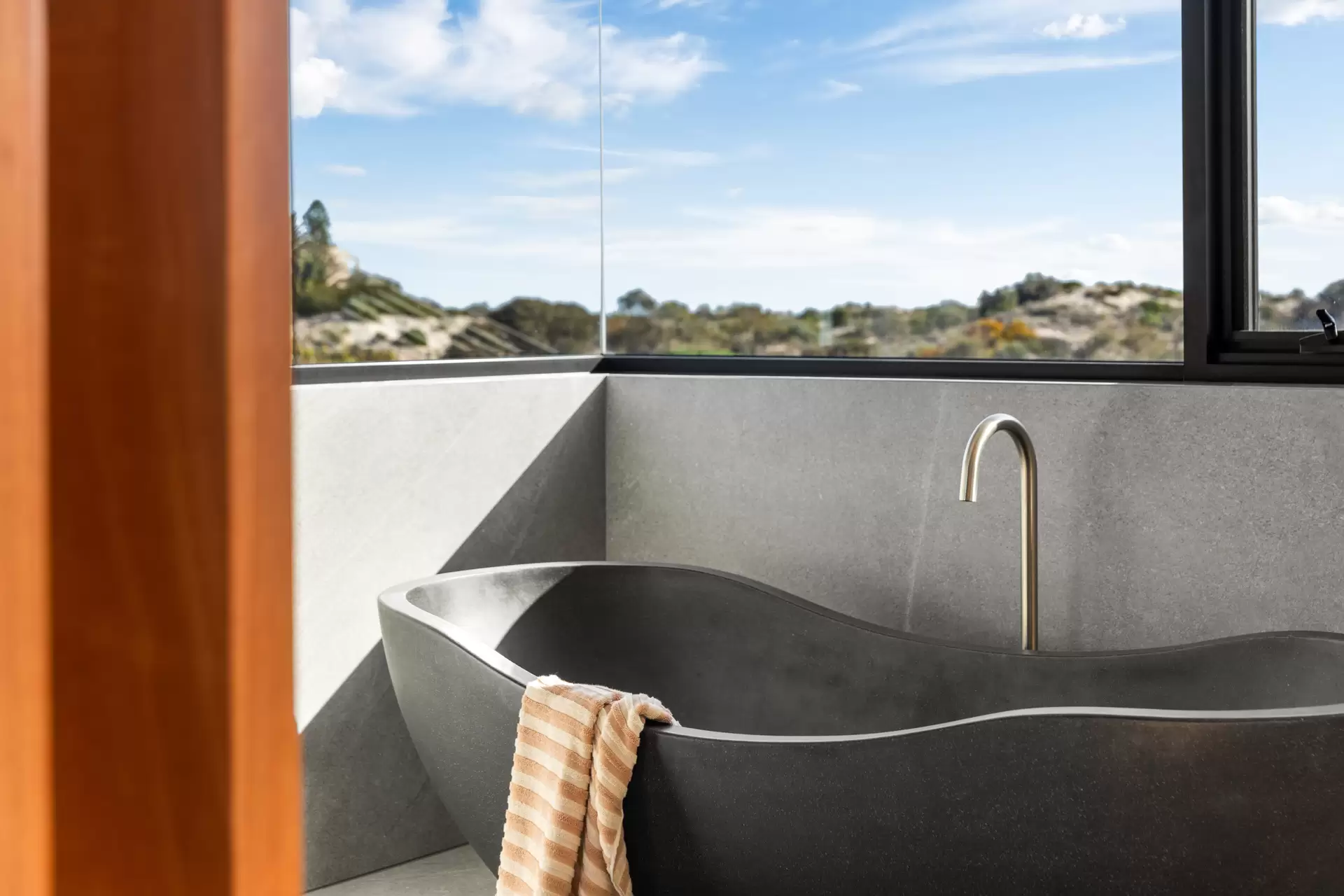 1 Coronado Court, West Lakes Shore Sold by Giordano & Partners - image 24