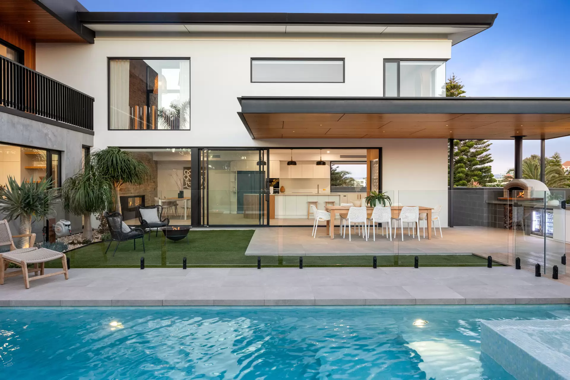 1 Coronado Court, West Lakes Shore Sold by Giordano & Partners - image 1