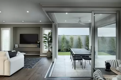 19 Espial Street, Seaford Heights For Lease by Giordano & Partners