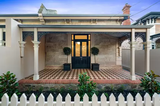 32 Mann Terrace, North Adelaide For Sale by Giordano & Partners