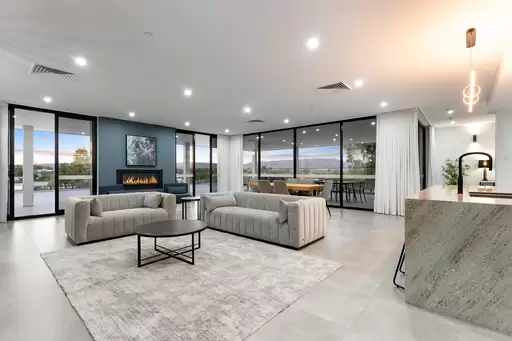 2/483 North East Road, Hillcrest Leased by Giordano & Partners