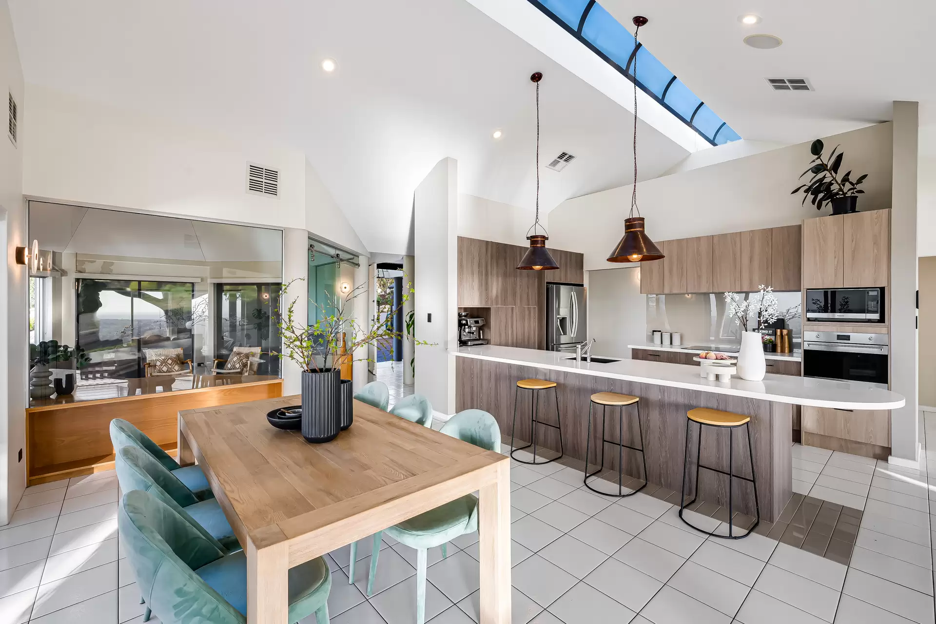 2 Riviera Court, Pasadena For Lease by Giordano & Partners - image 9
