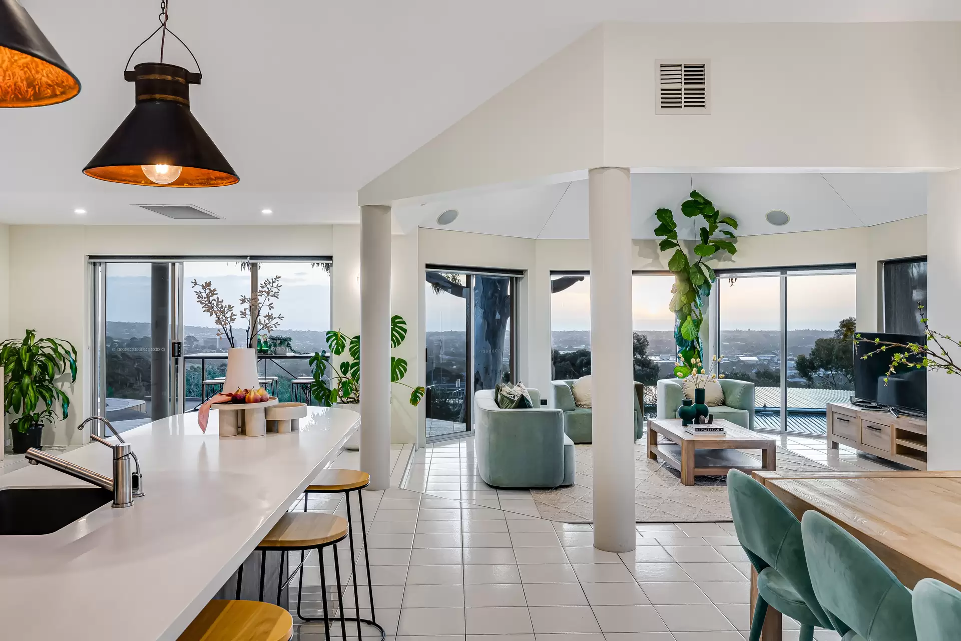 2 Riviera Court, Pasadena For Lease by Giordano & Partners - image 7