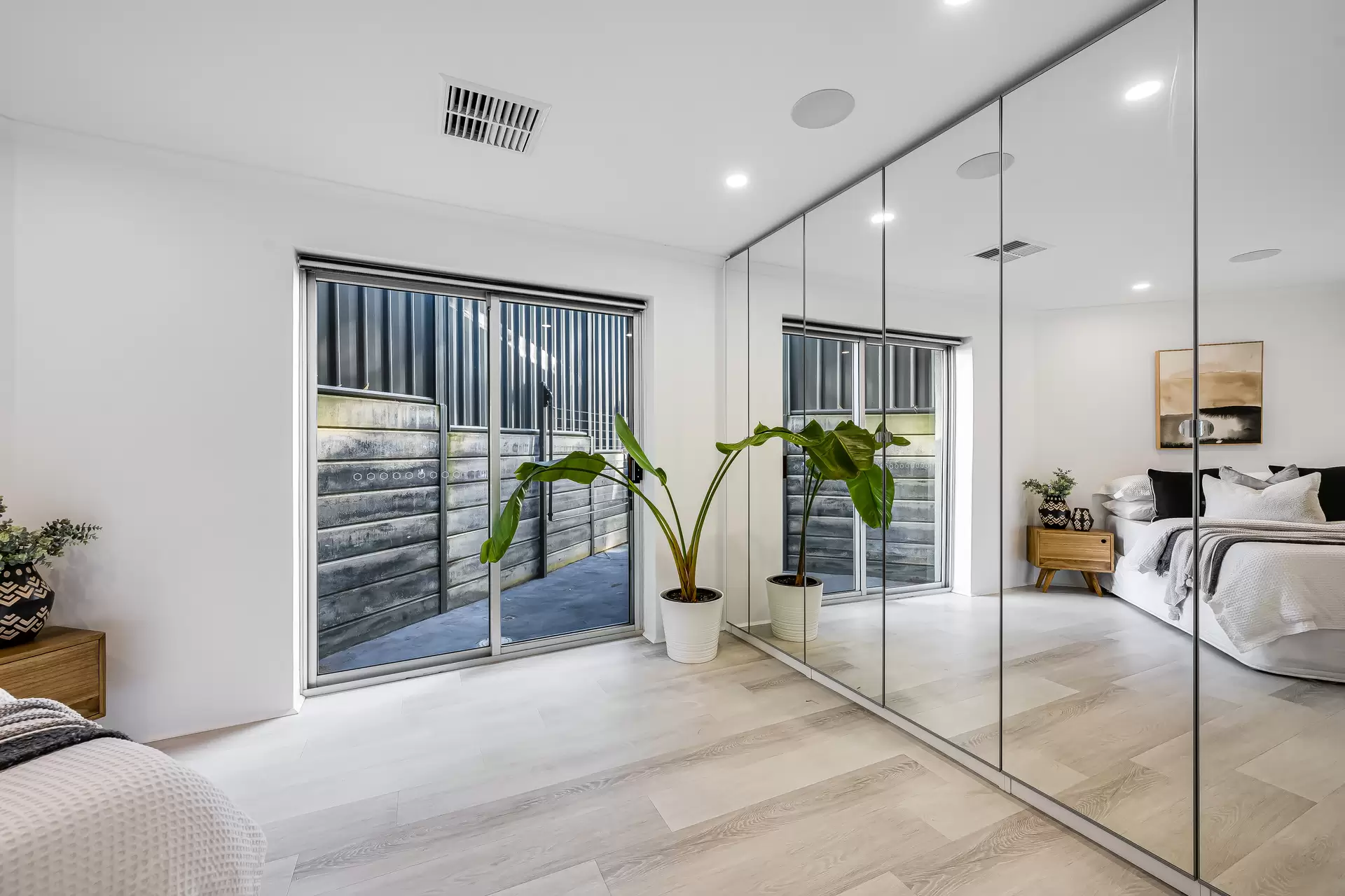 2 Riviera Court, Pasadena For Lease by Giordano & Partners - image 20