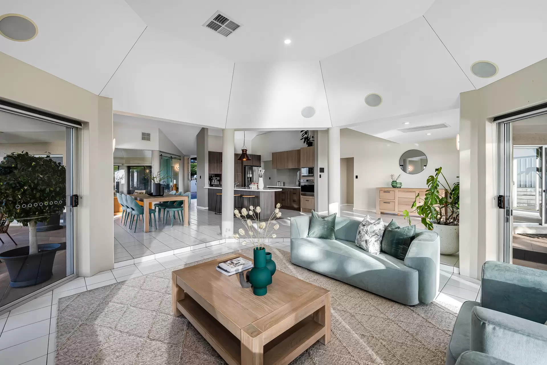 2 Riviera Court, Pasadena For Lease by Giordano & Partners - image 4