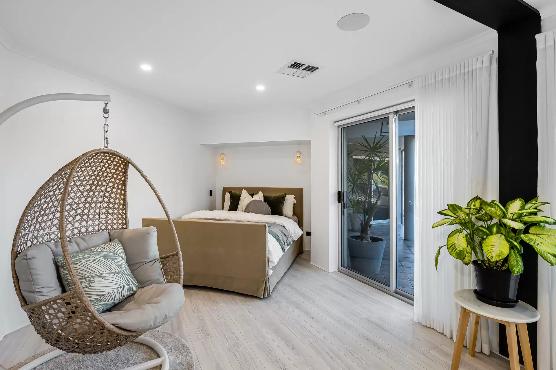 2 Riviera Court, Pasadena For Lease by Giordano & Partners - image 19