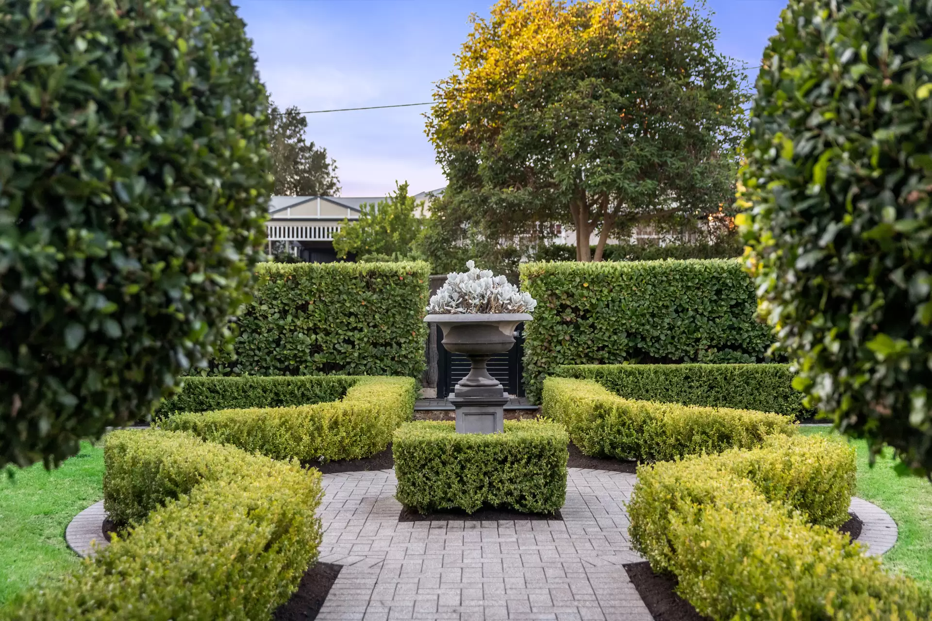 4 Rothbury Avenue, Tusmore For Sale by Giordano & Partners - image 2